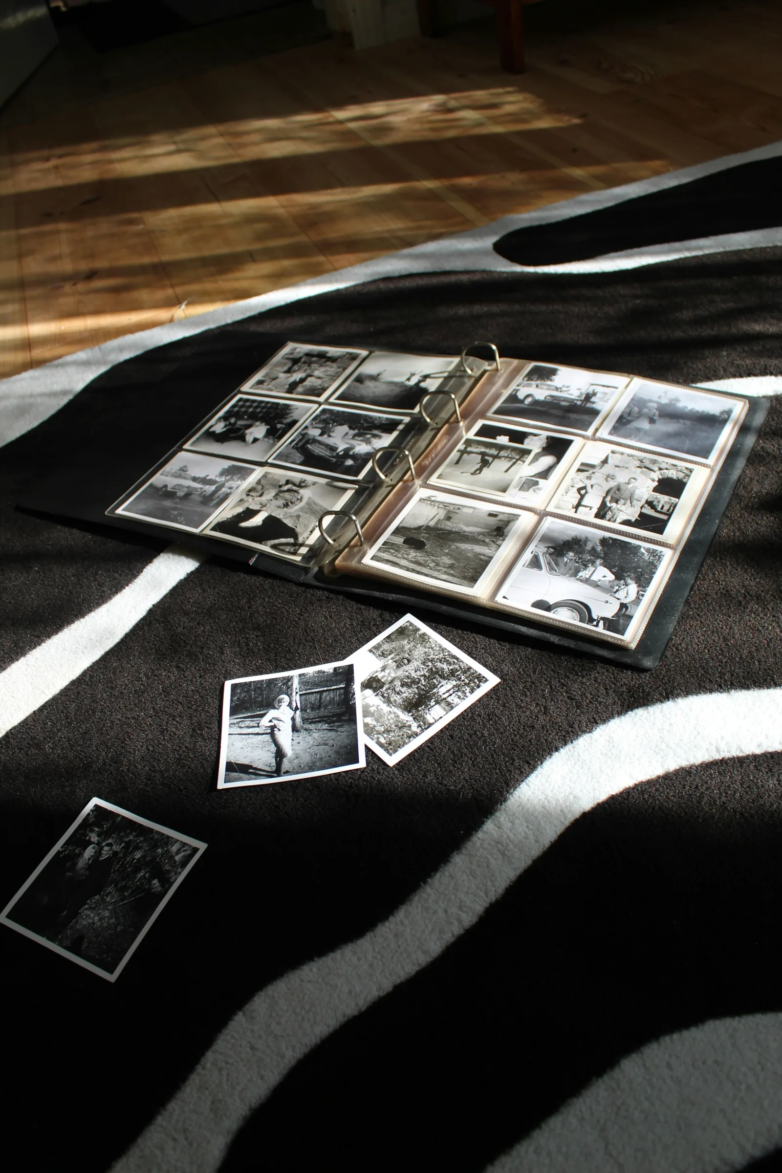 Photo book vs. story book: which keepsake do kids actually reread?